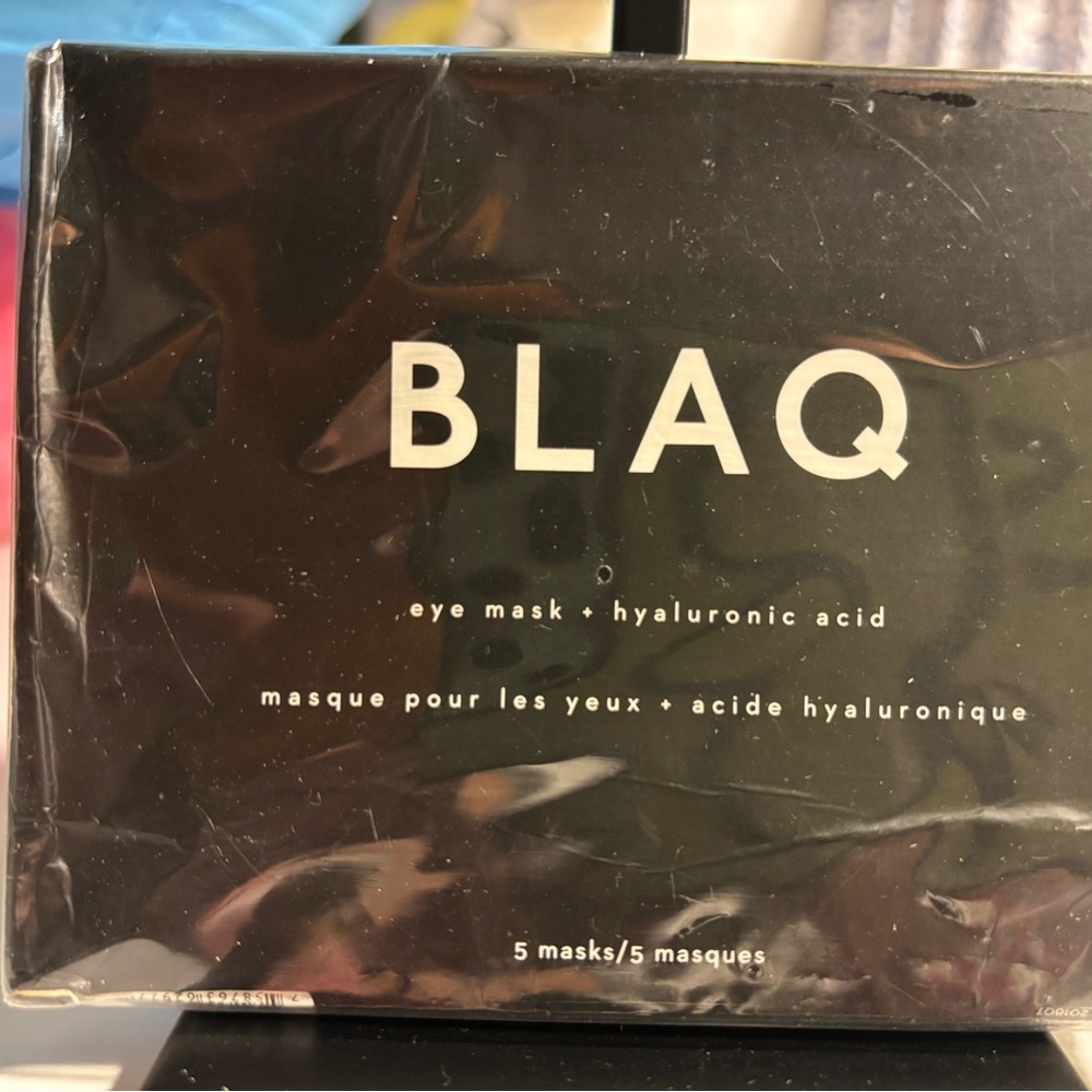 BLAQ Eye Mask with Hyaluronic Acid - Black